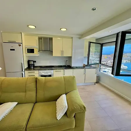 Kai Begi, Vistas Maravillosas Al Puerto. * Bermeo