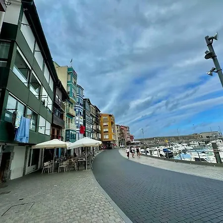 Kai Begi Vistas Maravillosas Al Puerto Bermeo