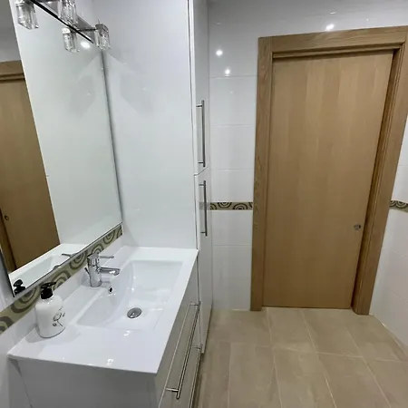 Kai Begi, Vistas Maravillosas Al Puerto